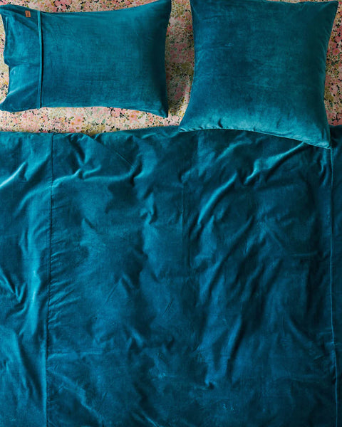 Kip & Co- Lagoon Teal Velvet Pillowcase
