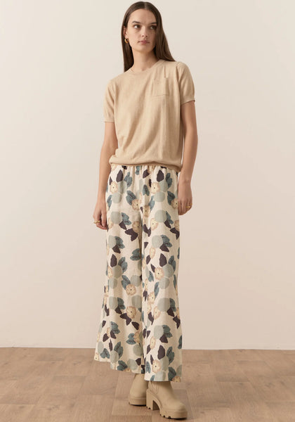 POL- Nucleus Pocket Tee- Pebble