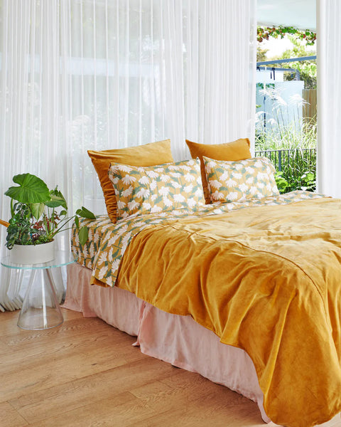 Kip & Co - Pecan Velvet bedding